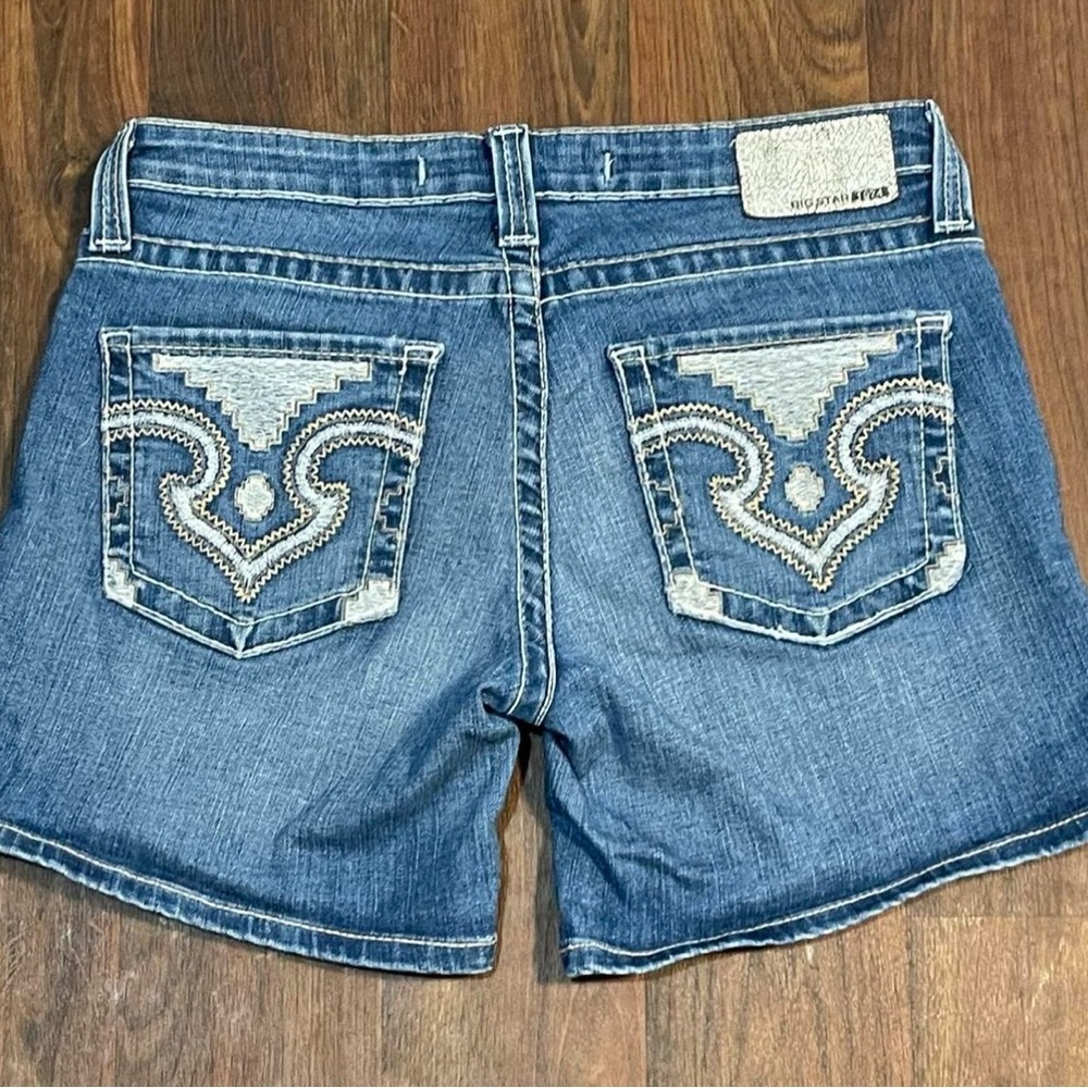Big Star Remy Low Rise Shorts Size 29